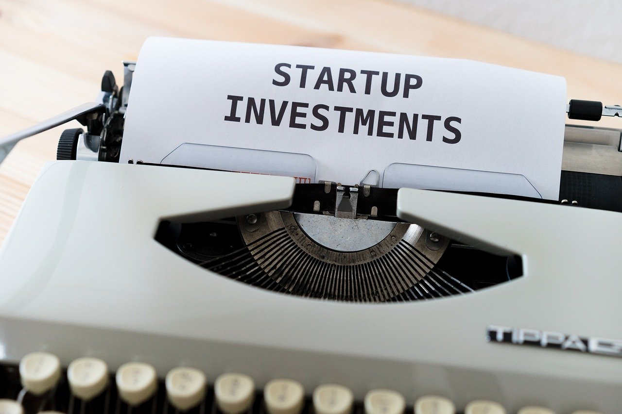 10 Key Factors Investors Consider Before Backing Early-Stage Startups in 2025